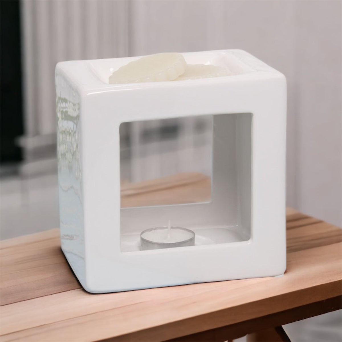 White ceramic cube wax melt burner