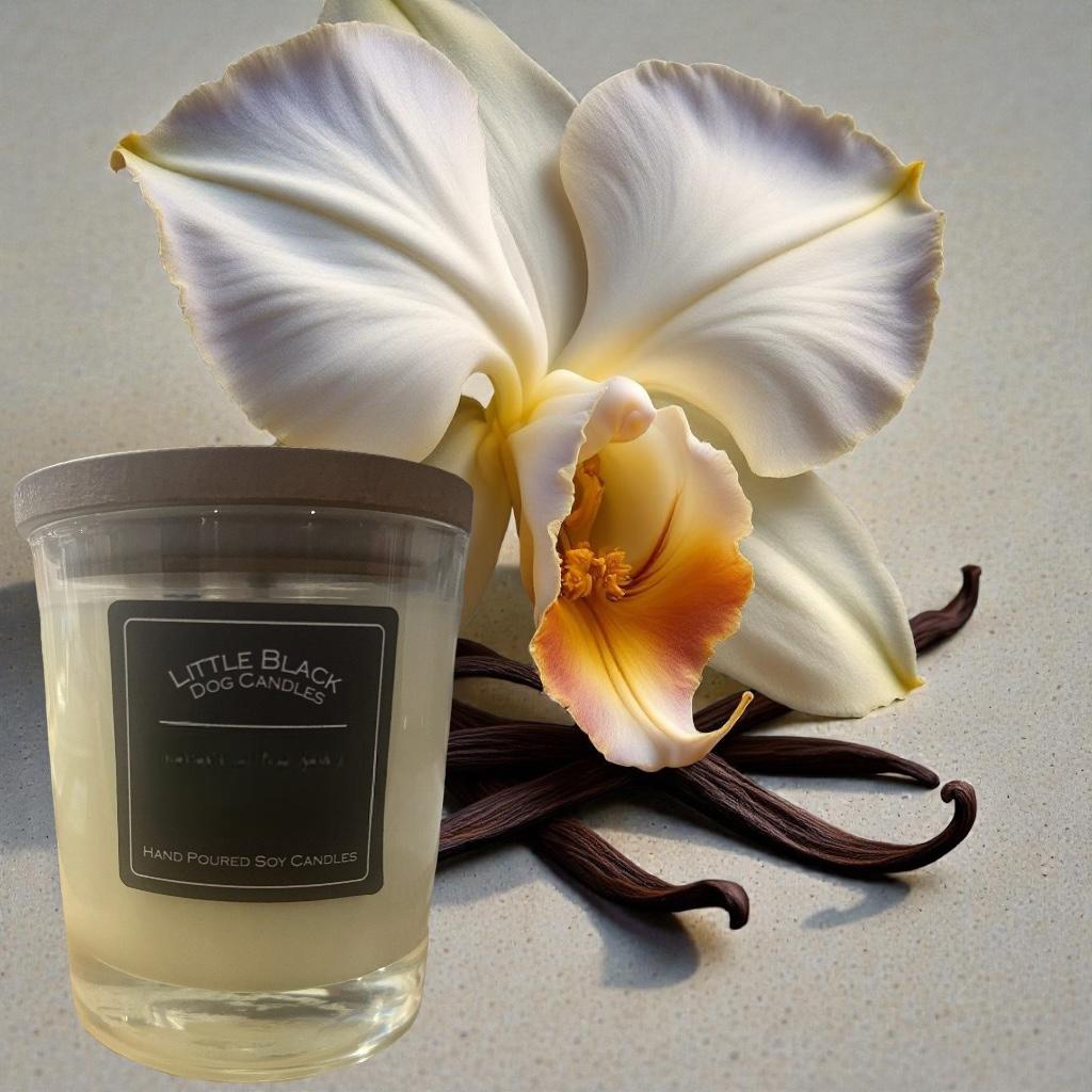 Vanilla fragranced soy wax candle