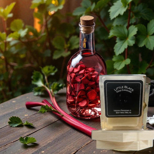Rhubarb Gin fragranced soy wax melts