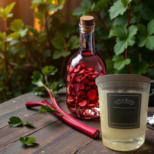 Rhubarb Gin fragranced soy wax candle